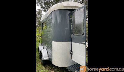 Straight load Float - long rego on HorseYard.com.au