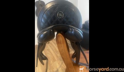 Dressage Saddle Peter Horobin Stride Free Kitzbühel 17